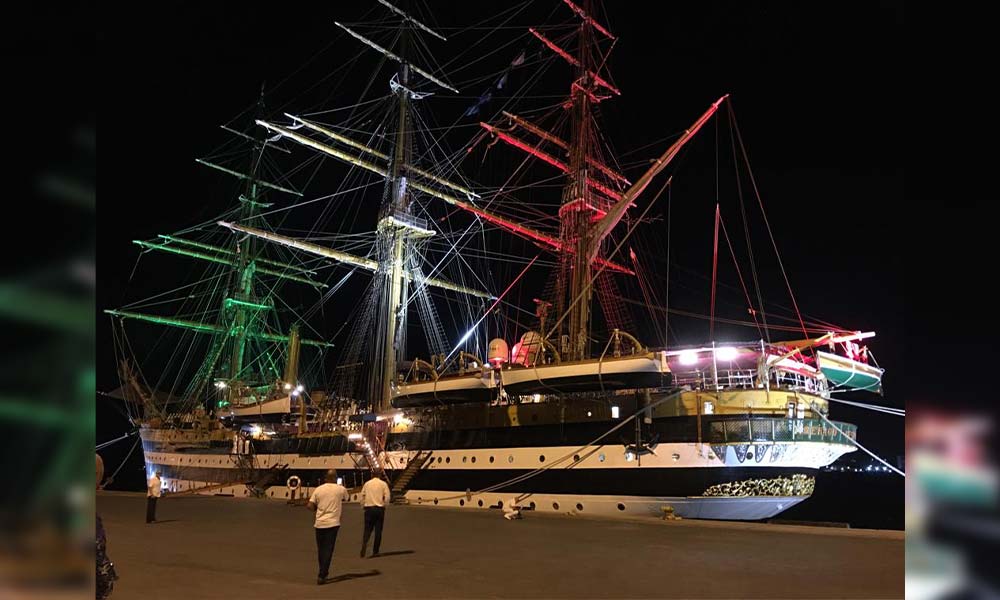 O Navio Mais Bonito Do Mundo Est Na Praia E Aberto A Visitas A