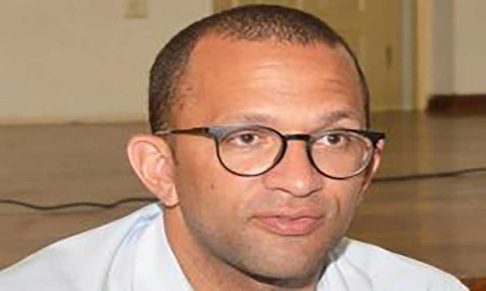 Ministro diz que não podem ser assacadas responsabilidades ao Governo quando se negam vistos a artistas